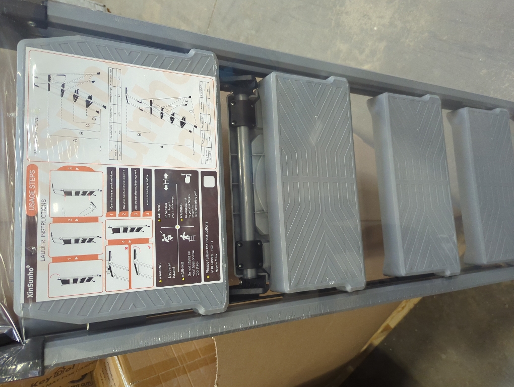 XinSunho 4 Step Ladder, Foldable Step Stool Ladder with Handrails & Tray, 660 lbs Heavy Duty Wide Pedals, Sturdy Steel Folding Ladder for Kitchen, Home, and Household Use(Silver, 4 Step)