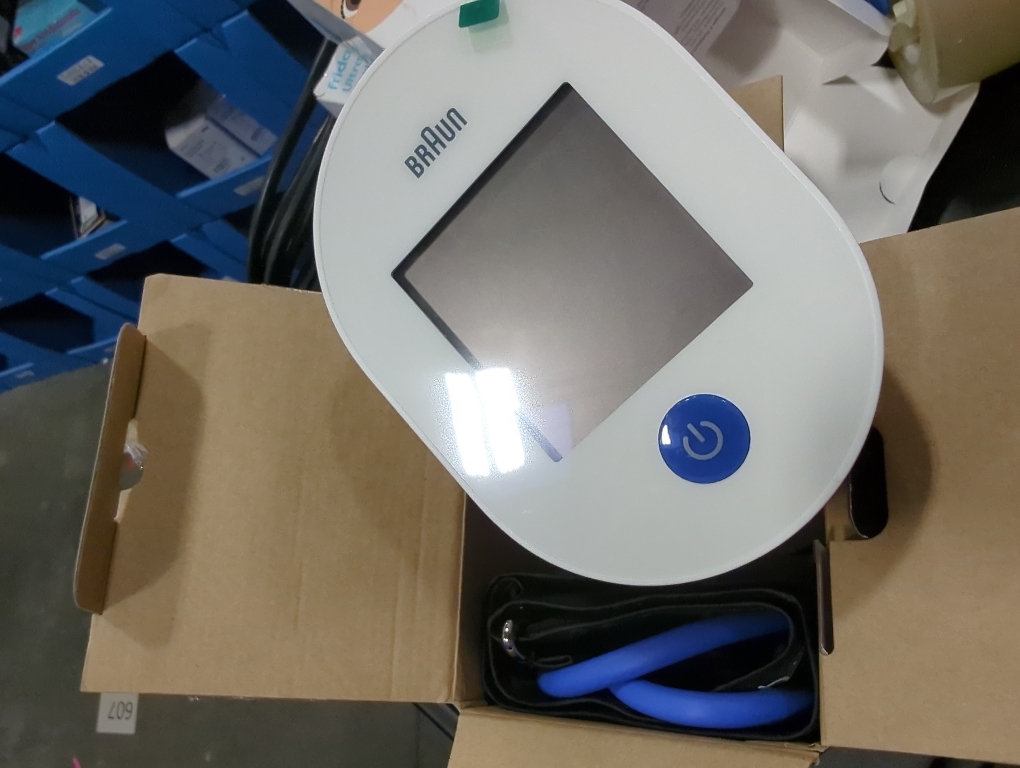 Braun ExactFit™ 2 Blood Pressure Monitor for Home Use - Accurate Blood Pressure Machine, Color-Coded Results, Large Display BP Monitor, Universal Upper Arm Cuff, 30 Memory Slots