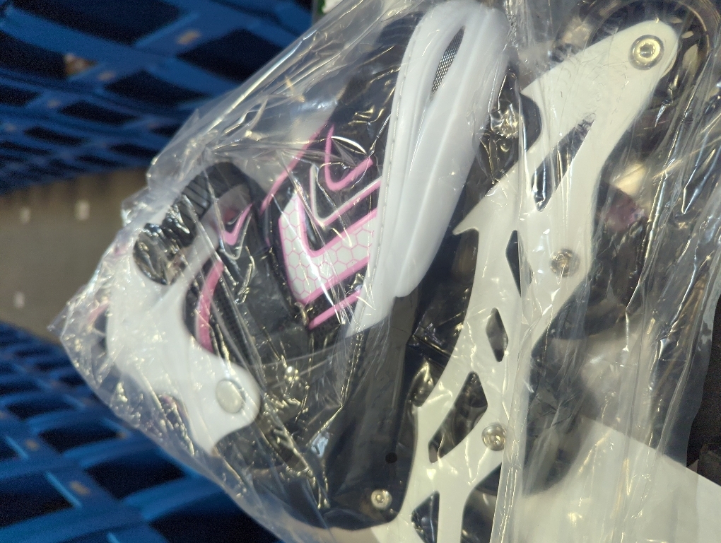 Nattork Adjustable Inline Skates for Girls and Boys with Full Light up Wheels, Beginner Roller Skates for Kids Youth Purple Pink Blue Black