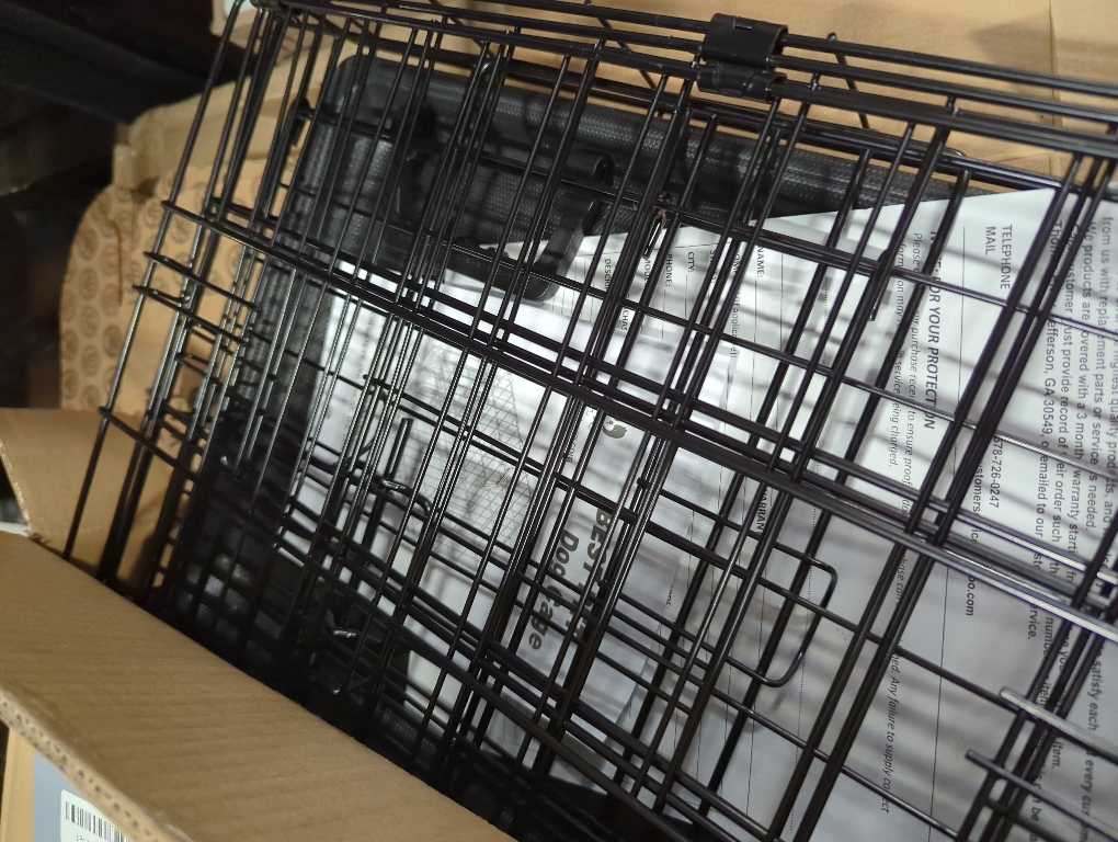 BestPet Dog Crate 18 Foldable Metal Kennel with Double Doors, Secure Slide-Bolt Latches, Leakproof Tray Portable Dog Cage for Small Breeds for Travel, Indoor & Outdoor Use,Black