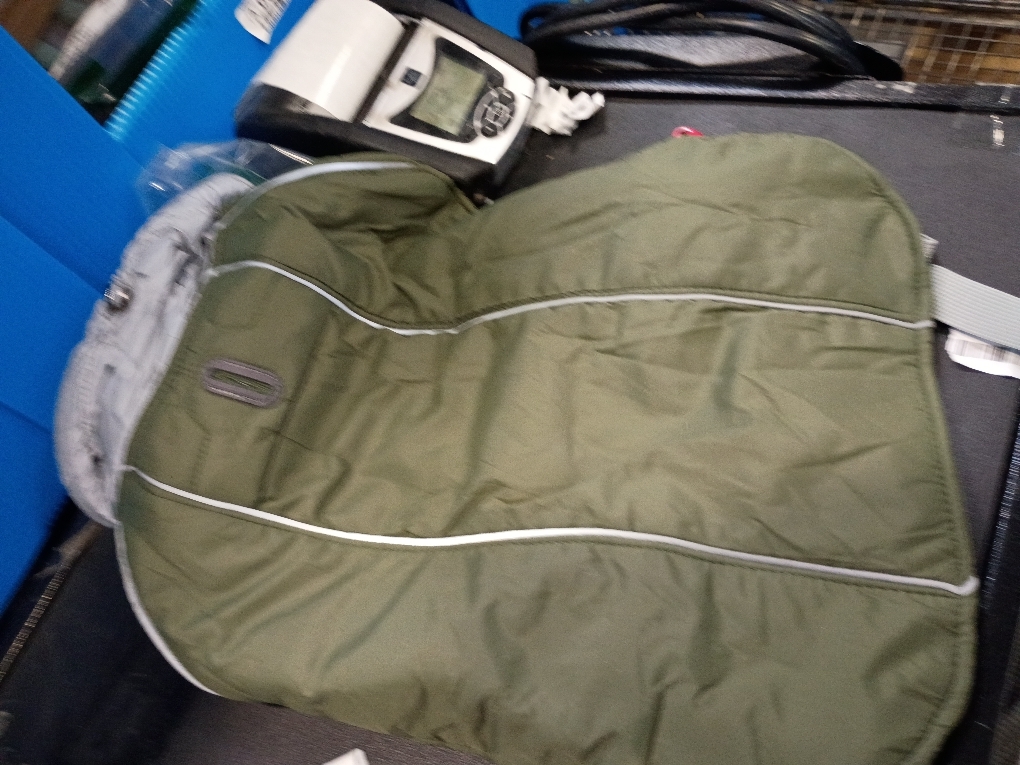 Lelepet Warm Dog Coat Reflective Fleece Vest Waterproof Dog Jacket with Adjustable Buckle Hook & Loop Windproof Cold Weather Coats for Dogs, Army Green, large