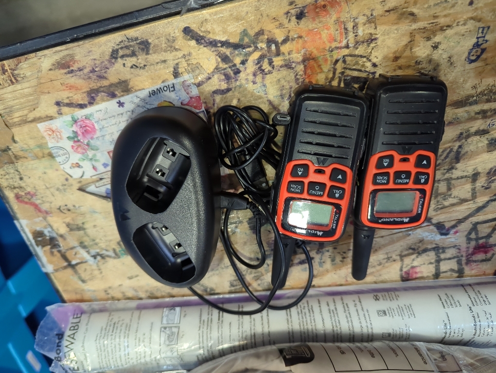 Midland- T51VP3 X-TALKER Spotting and Recovery Walkie-Talkie Long Range - FRS Two Way Radio for kids Caravanning with NOAA Weather Scan   Alert, 38 Privacy Codes - Black/Orange - 2 Pack