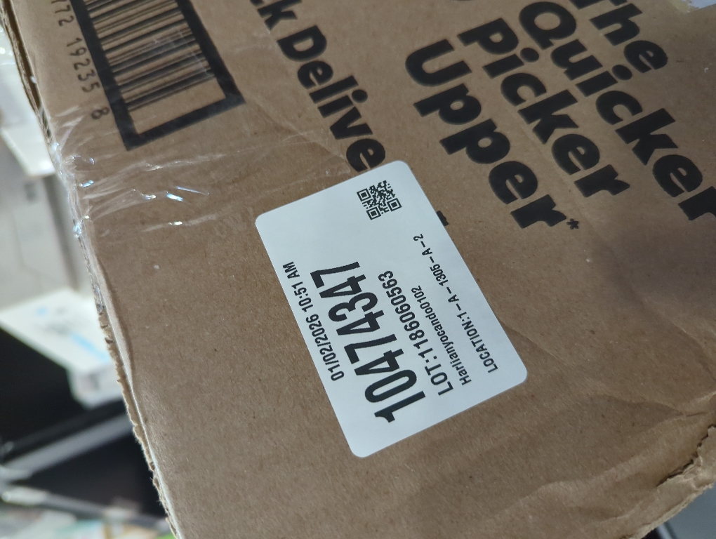 4 Pack Bounty Select-A-Size Paper Towels, White, 2 Triple Rolls = 6 Regular Rolls