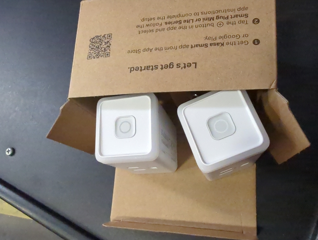Kasa Smart WiFi Plug Lite by TP-Link (2-Pack) -12 Amp & Reliable Wifi Connection, Compact Design, No Hub Required, Works With Alexa Echo & Google Assistant (HS103P2), White