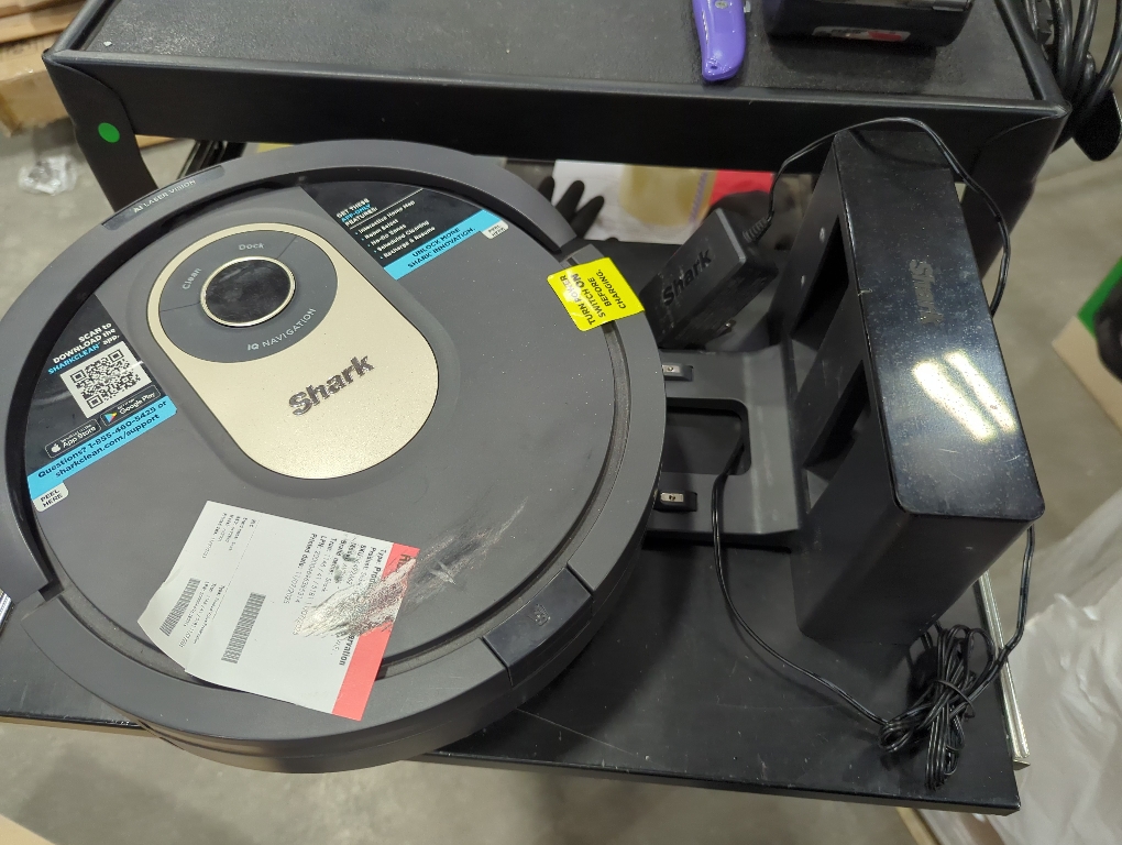 Shark AV2001 AI Robot Vacuum with Self-Cleaning Brushroll, Object Detection, Advanced Navigation, Home Mapping, Perfect for Pet Hair, Compatible with Alexa, Gray