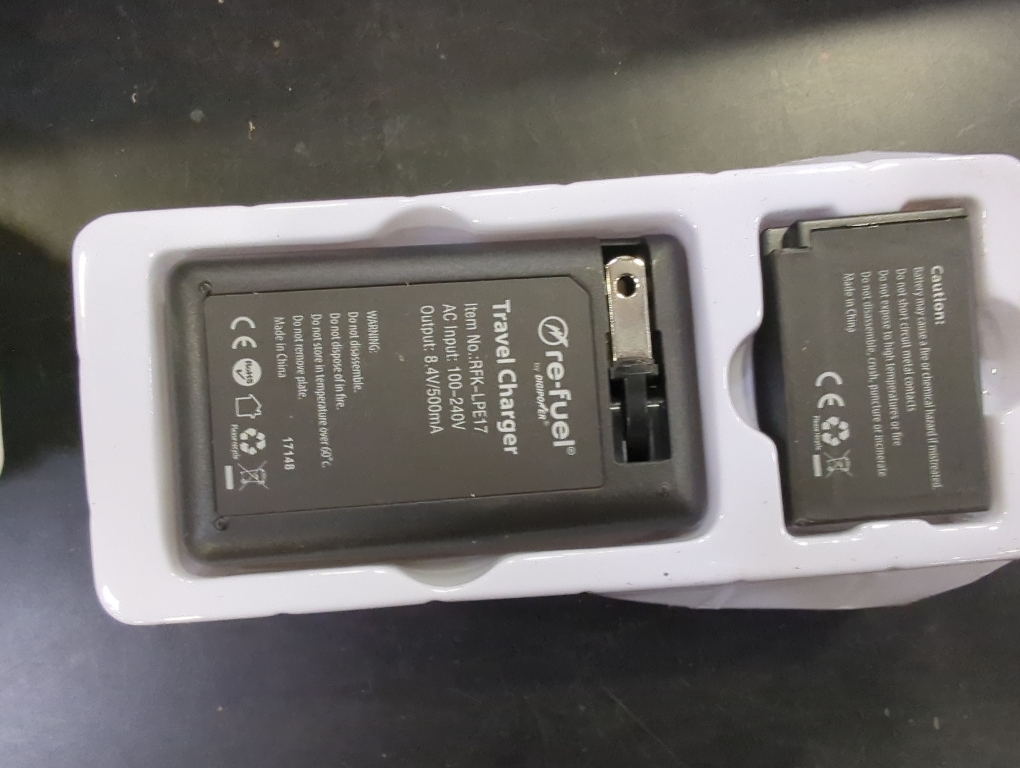 Digipower Replacement Battery & Charger Kit (RFK-LPE17) Black