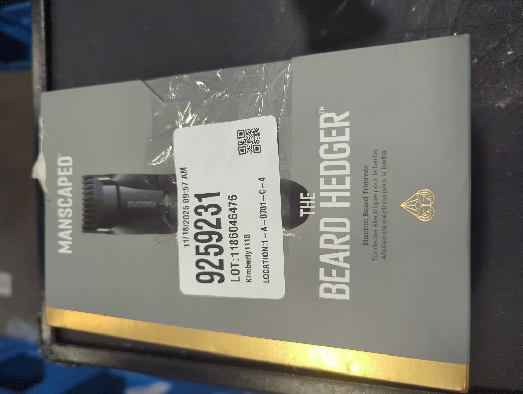 MANSCAPED The Beard Hedger SkinSafe Cordless Beard Trimmer, Waterproof Clippers for Facial Hair Shaving