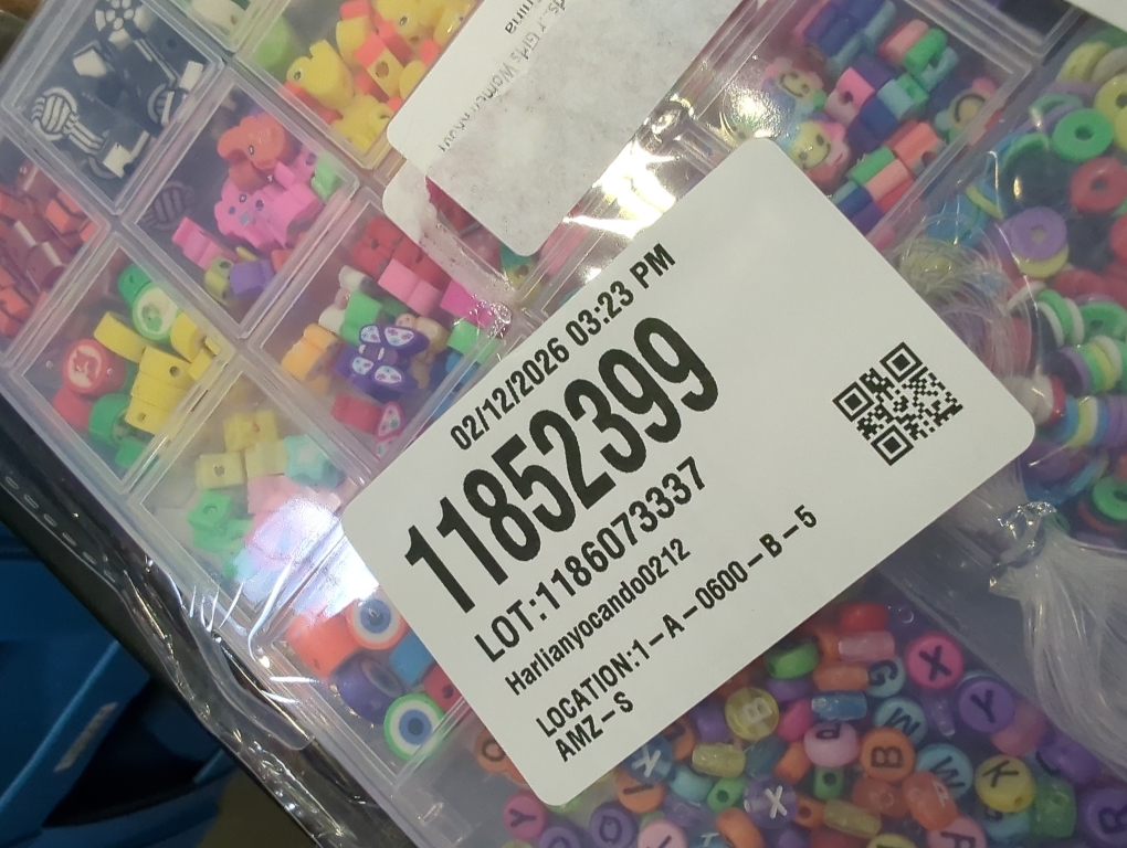 1000PCS Polymer Clay Beads Bracelet Making kit, 24 Style Cute Fun Beads Fruit Flower Animal Cake Butterfly Heart Beads Charms for Jewelry Necklace Earring Making DIY Accessories for Women Girls