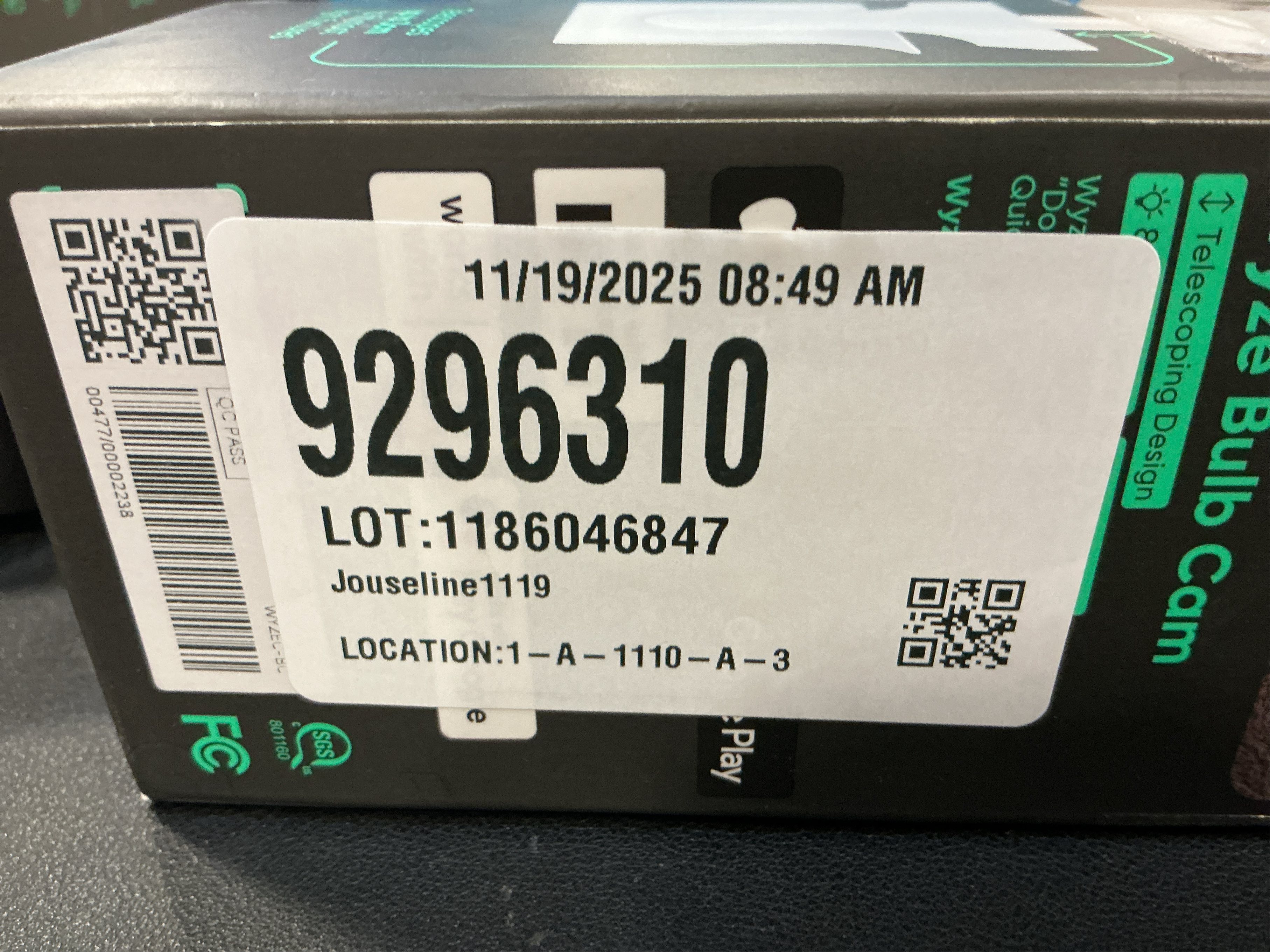 WYZE Bulb Cam Security Camera, 2K HD Outdoor Light Bulb Camera, Color Night Vision, Dimmable LED Bulb, Motion Detection, Siren Alarm, Works w/Alexa/Google Assistant. Free Expert Support