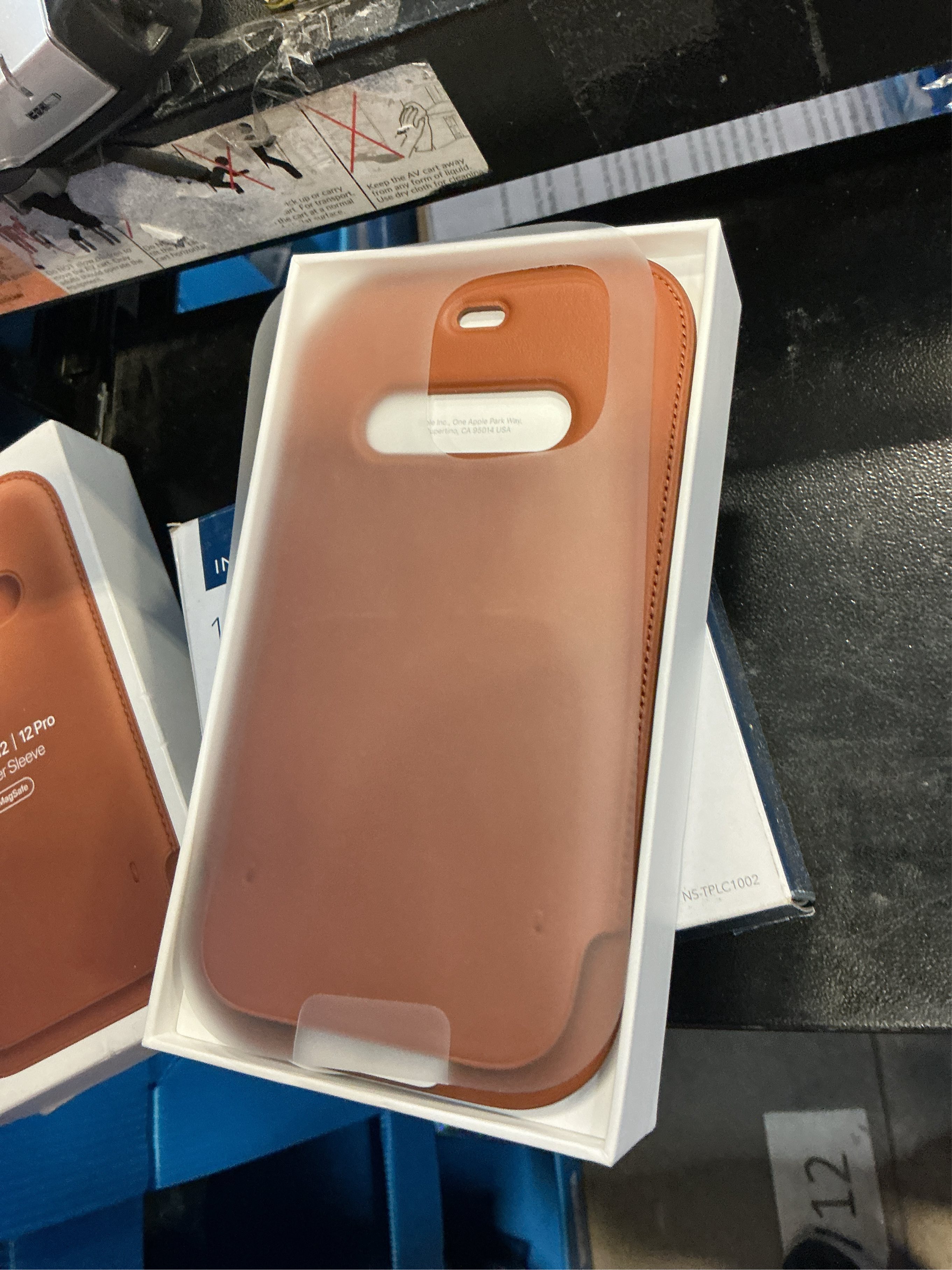 Apple iPhone 12 / 12 Pro Leather Sleeve with MagSafe - Saddle Brown