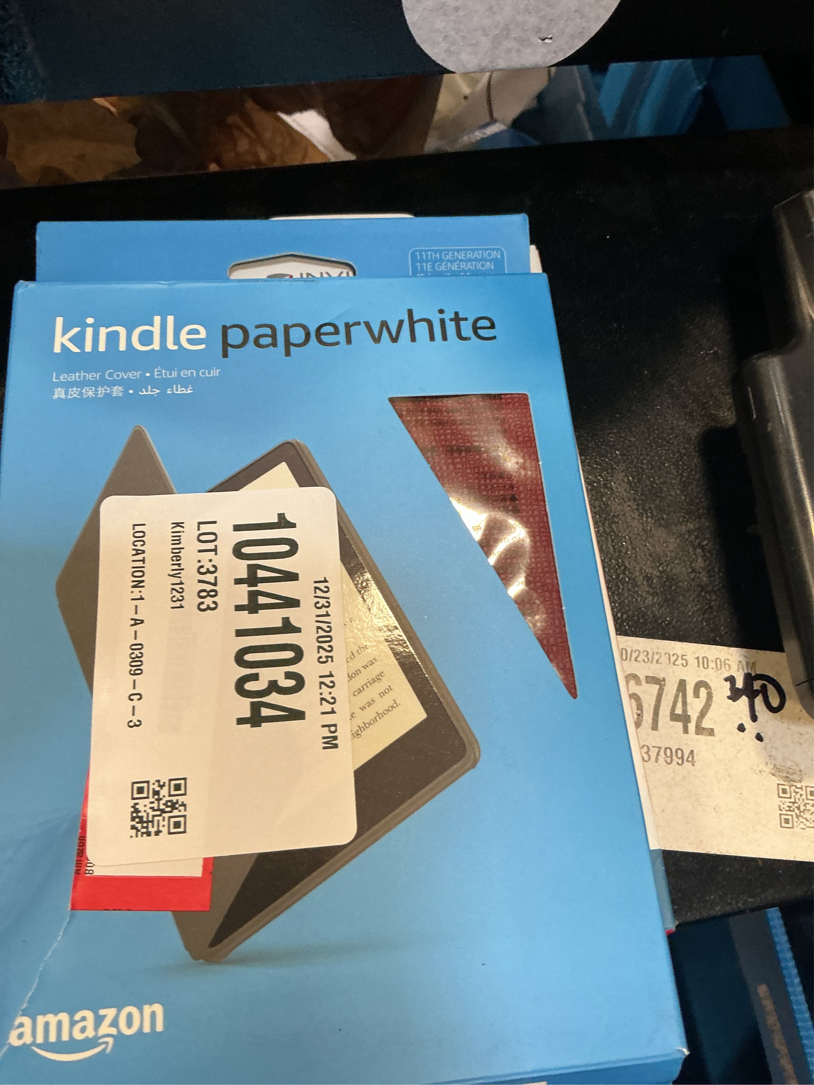 Amazon Kindle Paperwhite Case (11th Generation), Thin and Light, Foldable Protective Cover - Leather