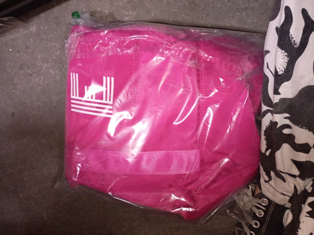 Tween Girl Trendy Stuff, Birthday Gift, Girls Initial Travel Bag, Sports Bag, Monogrammed Bags for Girls, Personalized Weekender Bag, Monogram Overnight Bag Gift for Her (Letter E)