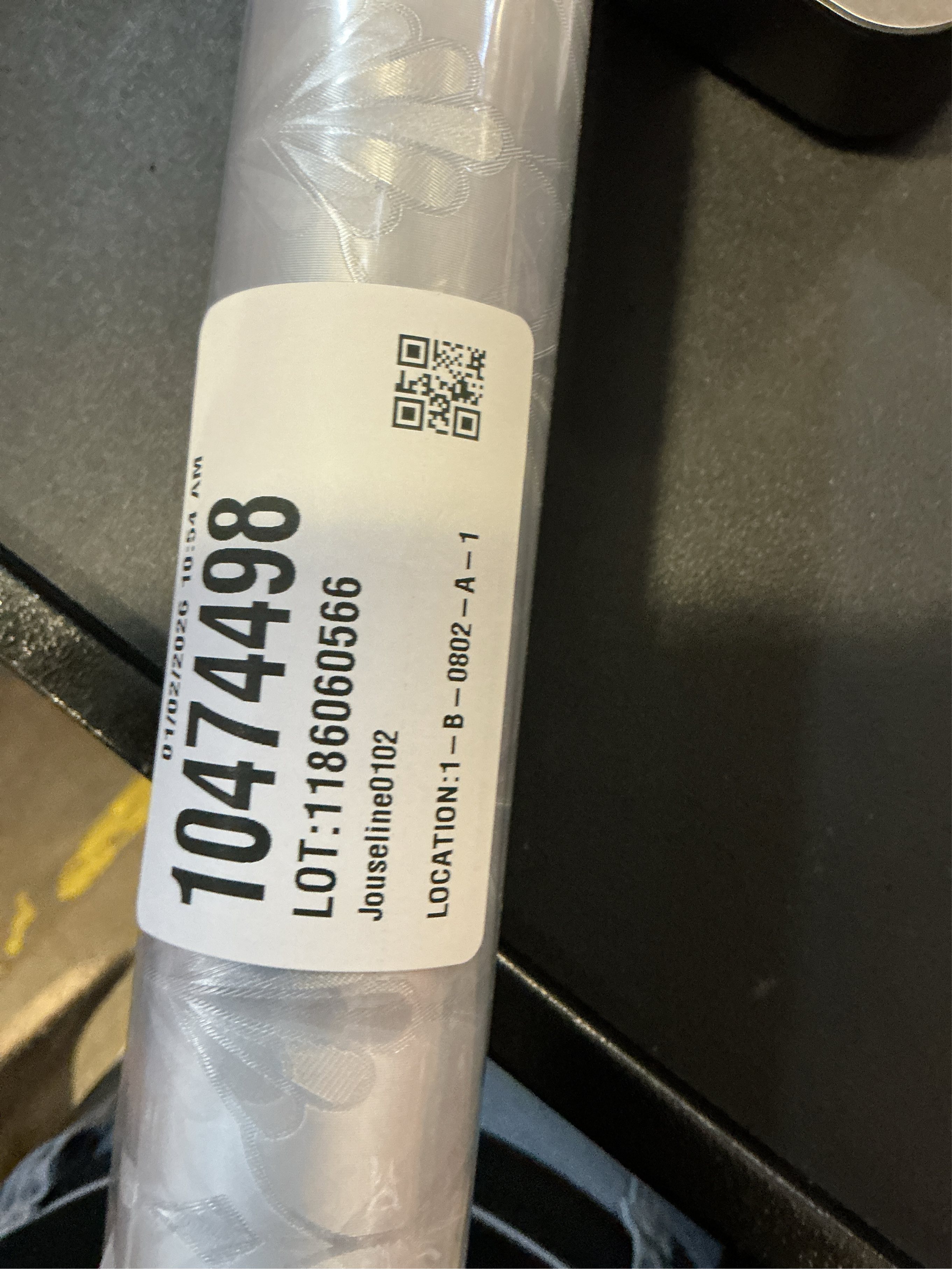 rabbitgoo Privacy Window Film Non Adhesive Frosted Glass Sun Blocking Self Static Cling Decorative for Home Kitchen Living Room, Removable and Reusable, 35.4 x 157.4 inches