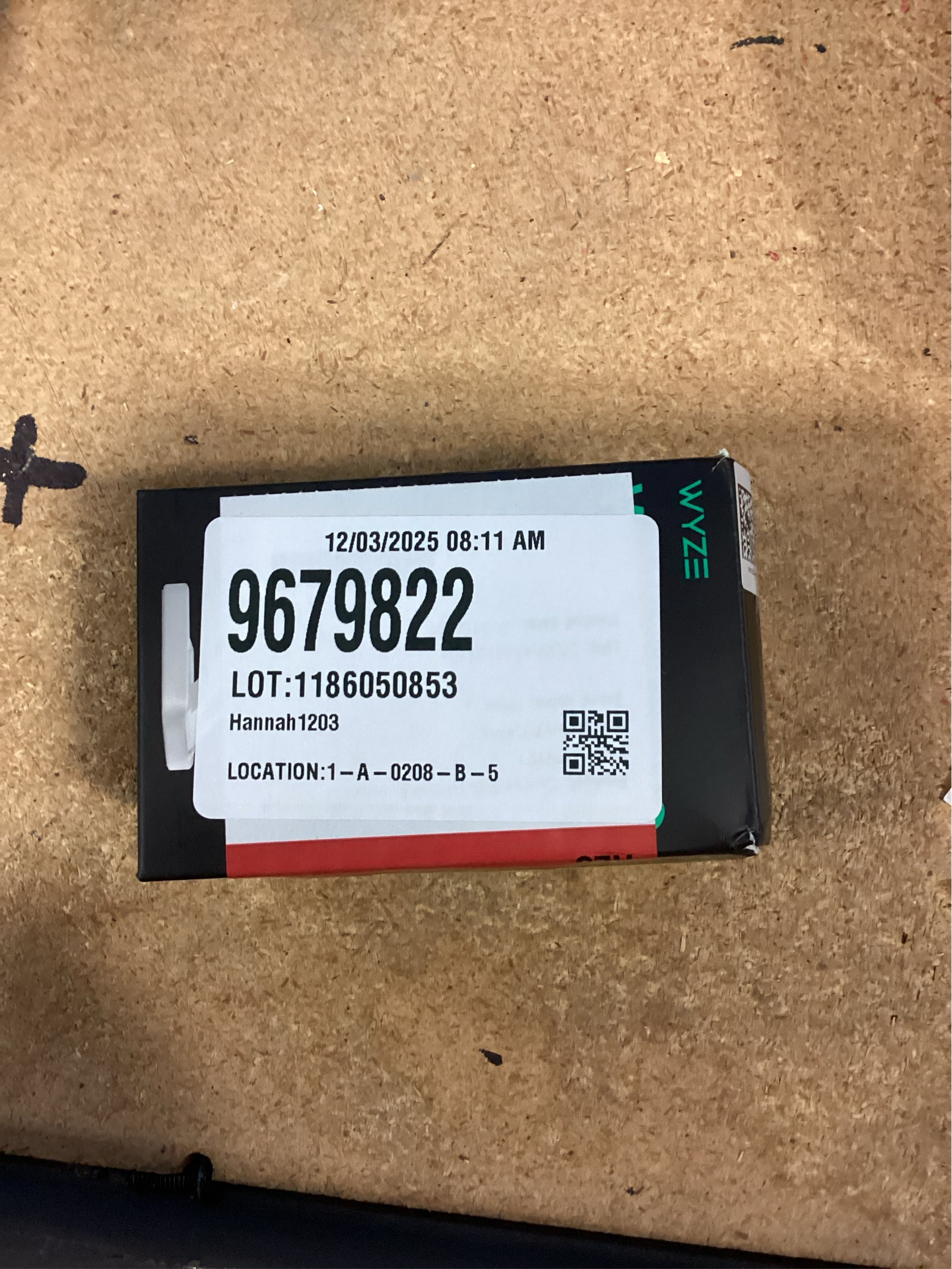 Wyze Cam V4 Plug-in Indoor and Outdoor Smart-Enabled Security Camera