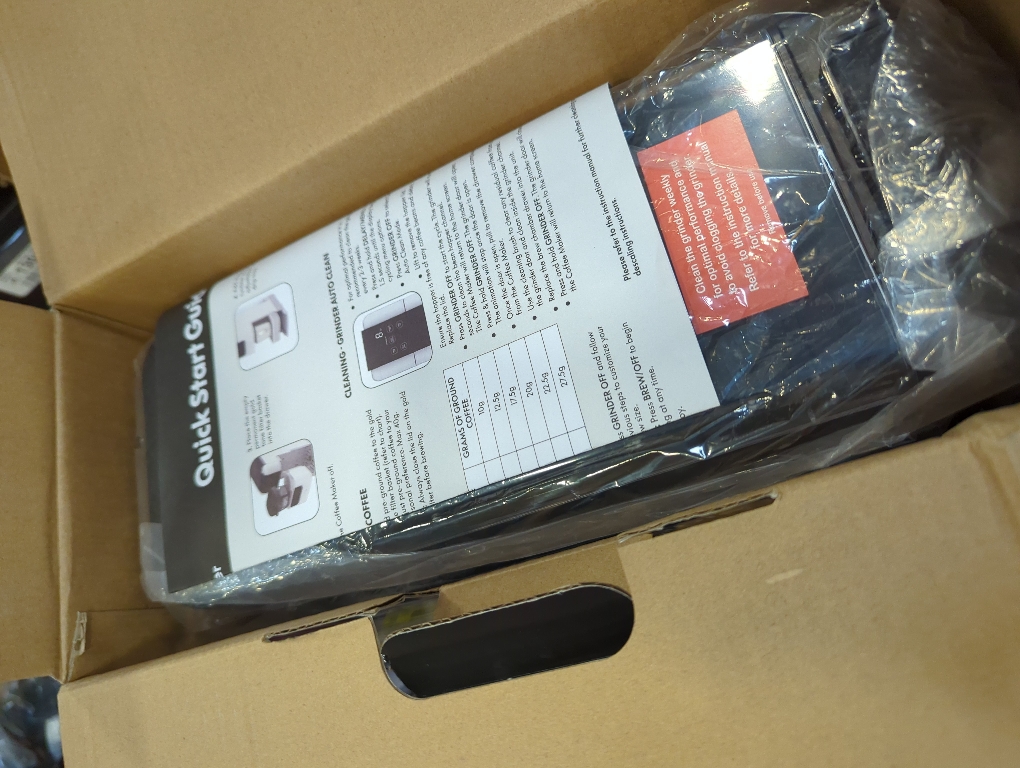 Bella PRO - Perfect Grind Programmable Single-Serve Coffee Maker with Integrated Burr Grinder - Stainless Steel