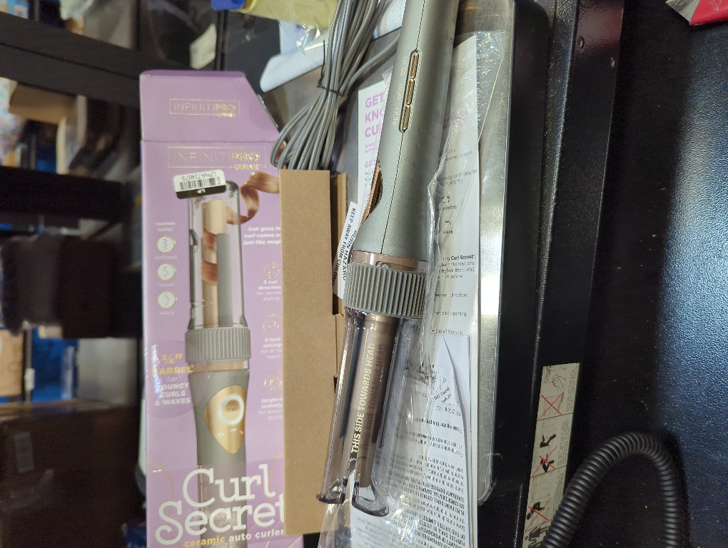 INFINITI PRO CONAIR Curl Secret Automatic Curling Iron, ¾-inch Curling Iron Barrel, Automatic Hair Curler for All Hair Types and Lengths, Dual Voltage for Worldwide Travel, Gray/Gold