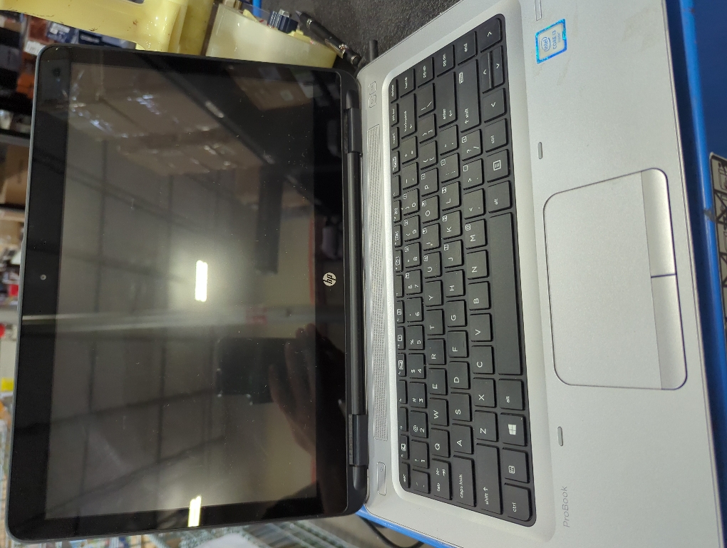 HP ProBook 640 G2 with charger