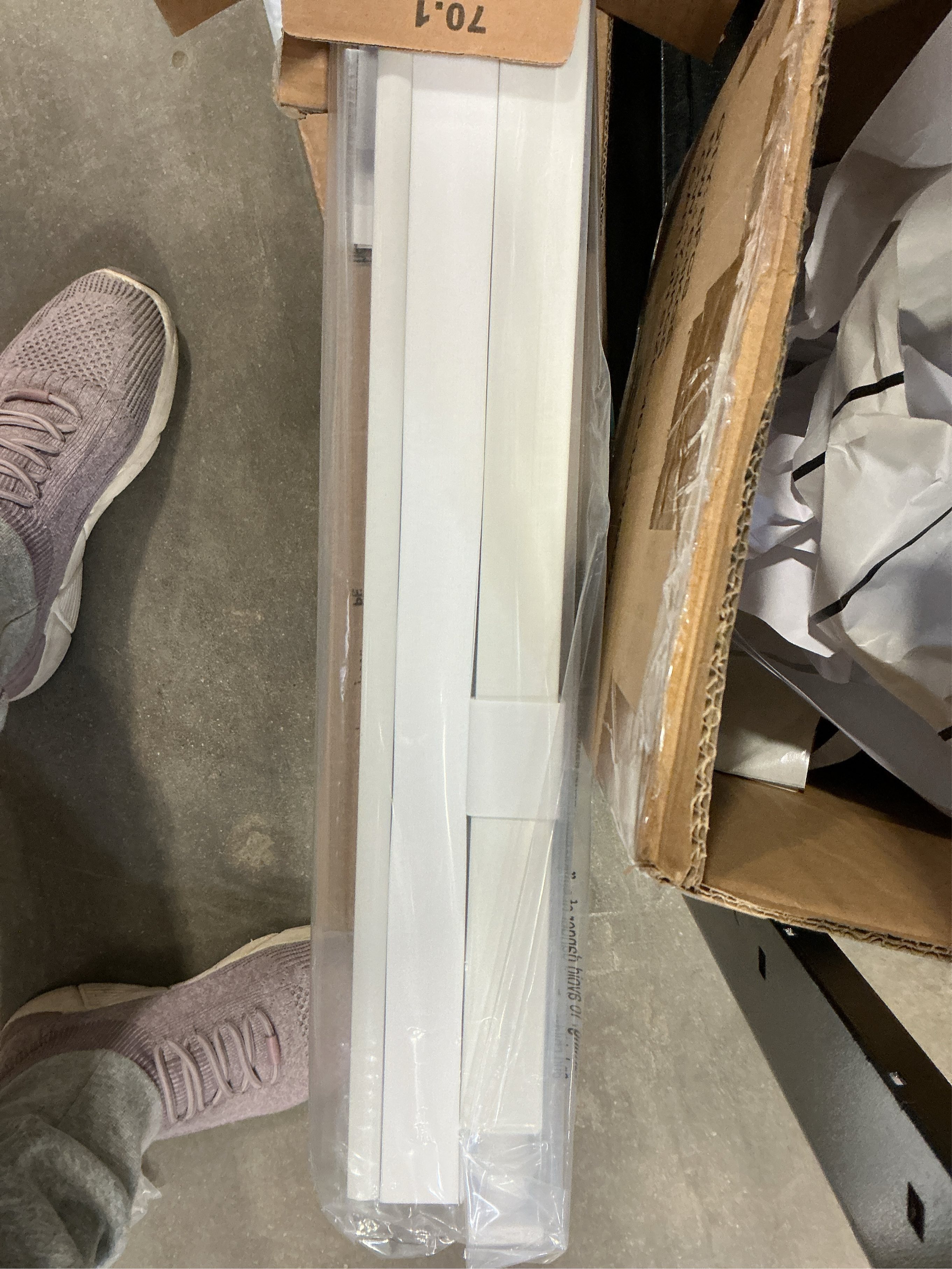 LazBlinds Cordless Cellular Shades, No Tools No Drill Light Filtering Honeycomb Shades Pleated Blinds for Windows, 28'' W x 48'' H, White