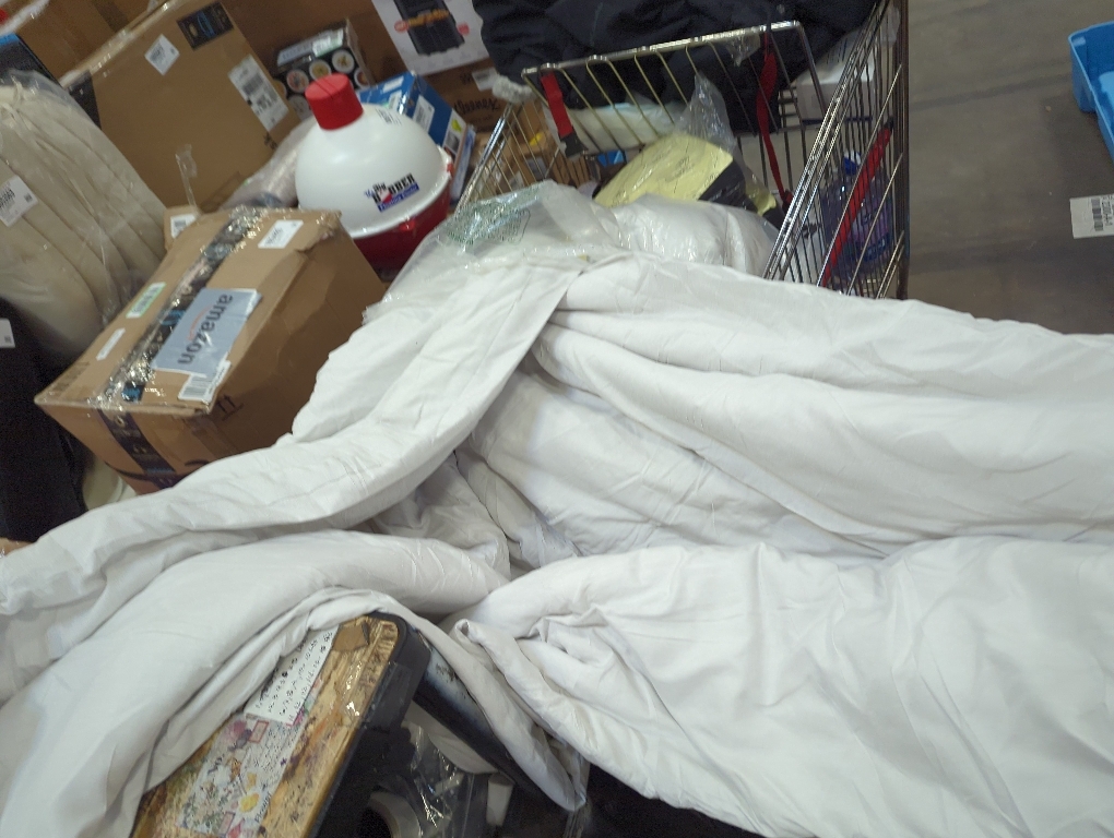 Comforter Duvet Insert - Quilted Comforters Full Size, All Season Duvet, GentleSoft Down Alternative Bedding, with 8 Tabs, Gifts for Women/Men, White, Full 86 x 82 Inches