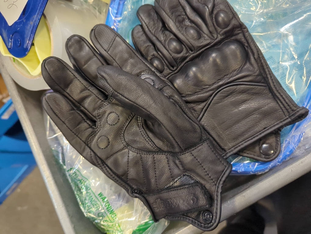 KEMIMOTO Motorcycle Gloves, Leather Motorcycle Riding Gloves for Men and Women, Touchscreen Motorbike Gloves for Motorcross Racing BMX MTB Cycling with Hard Knuckle