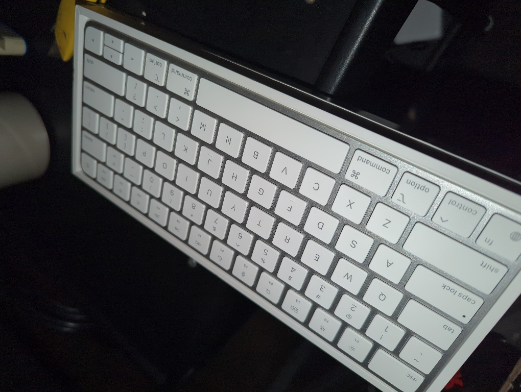 Apple MK2A3LL/A Magic Keyboard English (US)