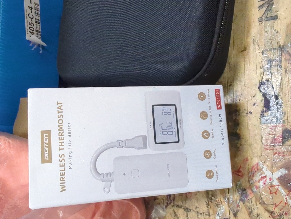 DIGITEN Wireless Thermostat Outlet Temperature Controlled Outlet with Power Cord for Heating and Cooling, Remote Control Plug in Thermostat 1800w for Space Heater, Fan, AC