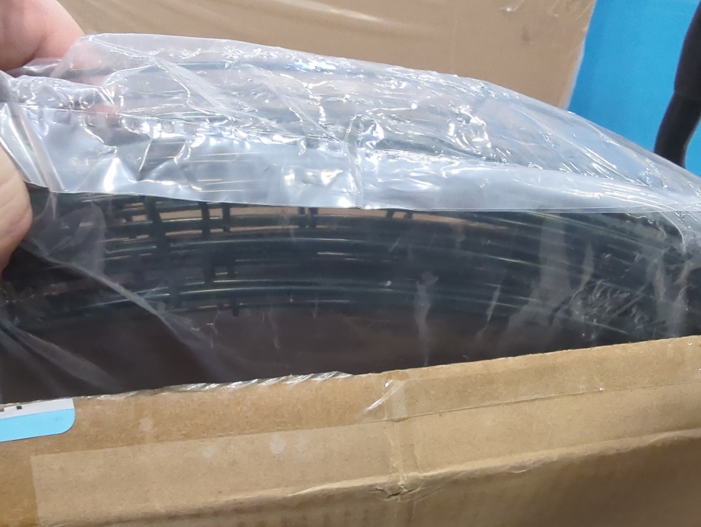 Set of  12 Pack Size 30 Inch Color dark green Wire Wreath Frame Christmas Dark Green Wire Wreath Ring Round Metal DIY Floral Crafts Wreaths for Halloween New Year Holiday Valentines Day Decorations