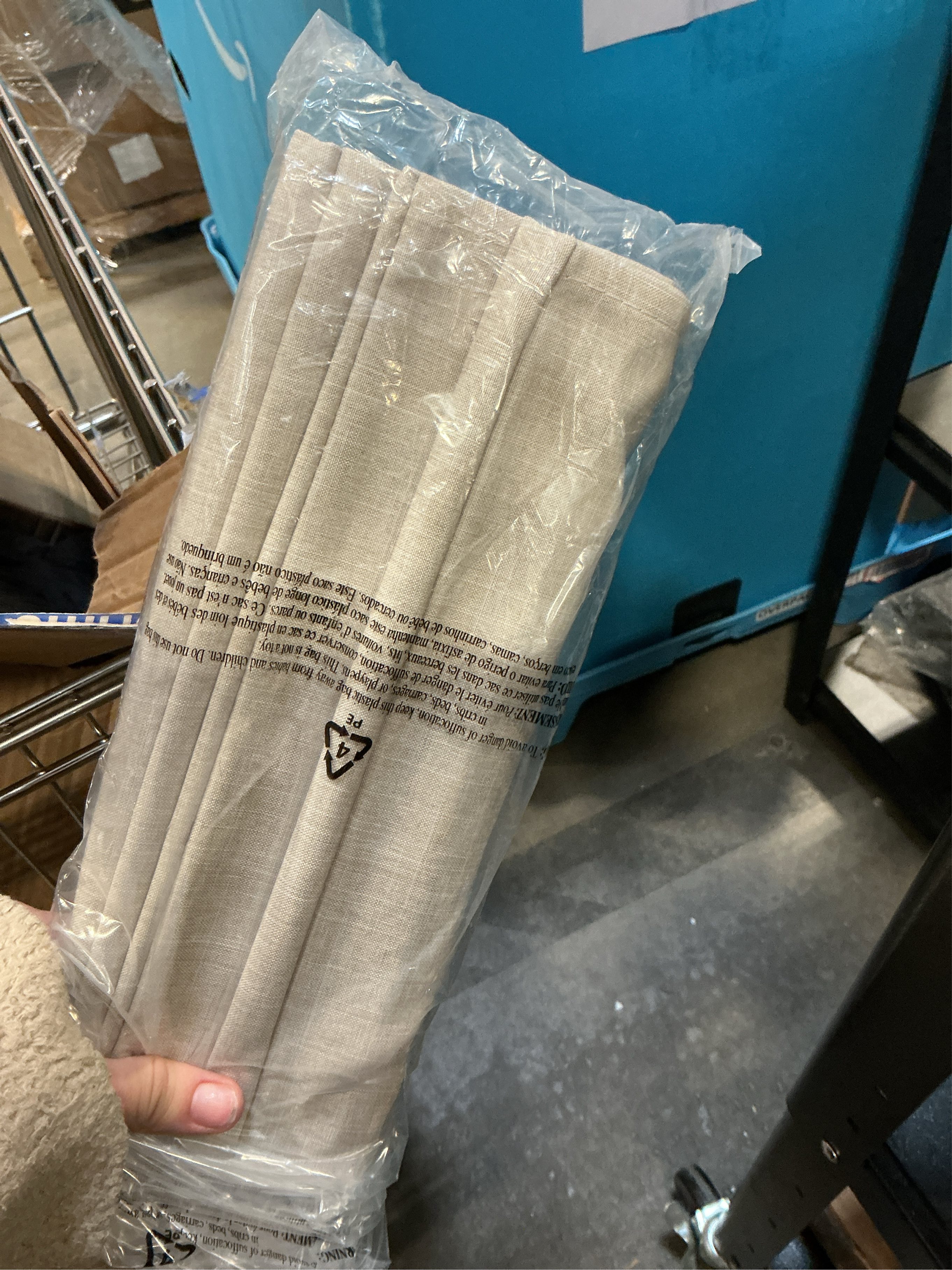 Belgian Flax Cordless Light Filtering Privacy Polyester Roman Shade 23 in. W x 72 in. L