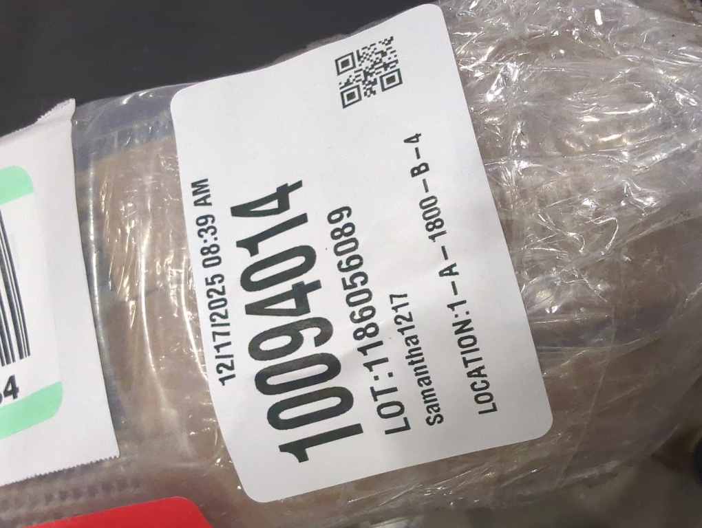 nuLOOM 2' x 3' Outdoor Area Rug, Casual Design With Striped Border, Stain Resistant, Highly Durable, For Patio, Balcony, Bedroom, Living Room, Dining Room, Bathroom, Dark Grey