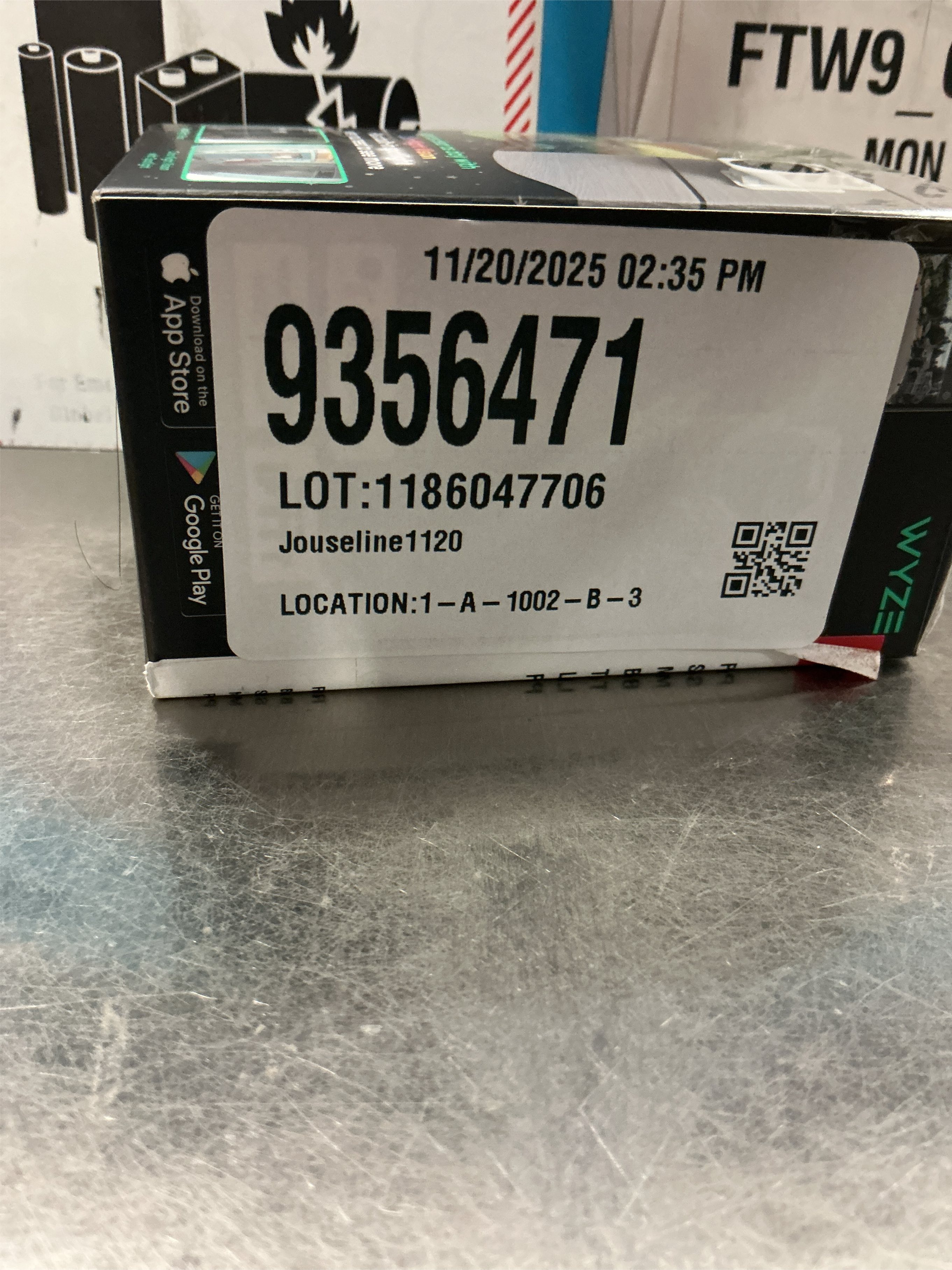 WYZE Cam v4 (Latest Model), 2.5K AI Security Camera, Indoor/Outdoor Cameras for Home Security, Baby Monitor & Pet Camera, Vibrant Color Night Vision, No Subscription Required, Free Expert Help