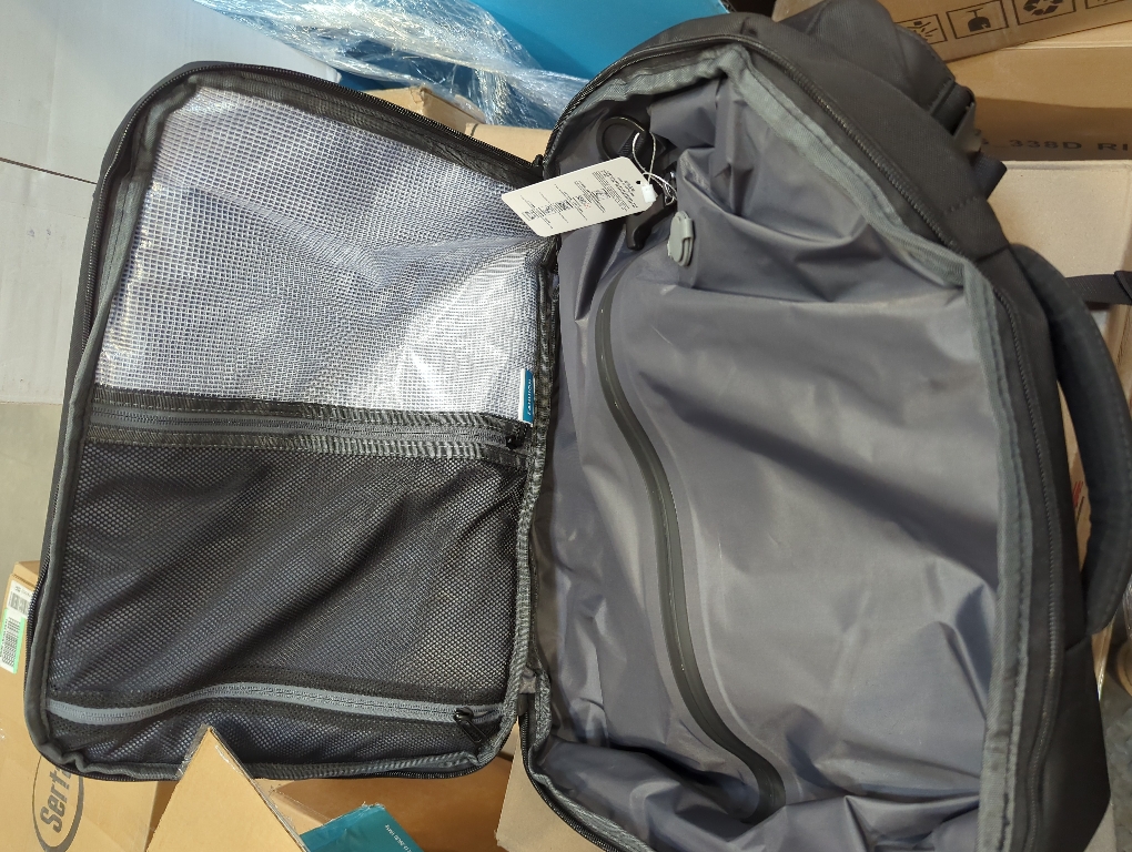 Vacuum backpack travel,vacuum backpack with pump Fit 16 inch Laptop for travel,Water-Resistant,Business,College,Camping (Black)