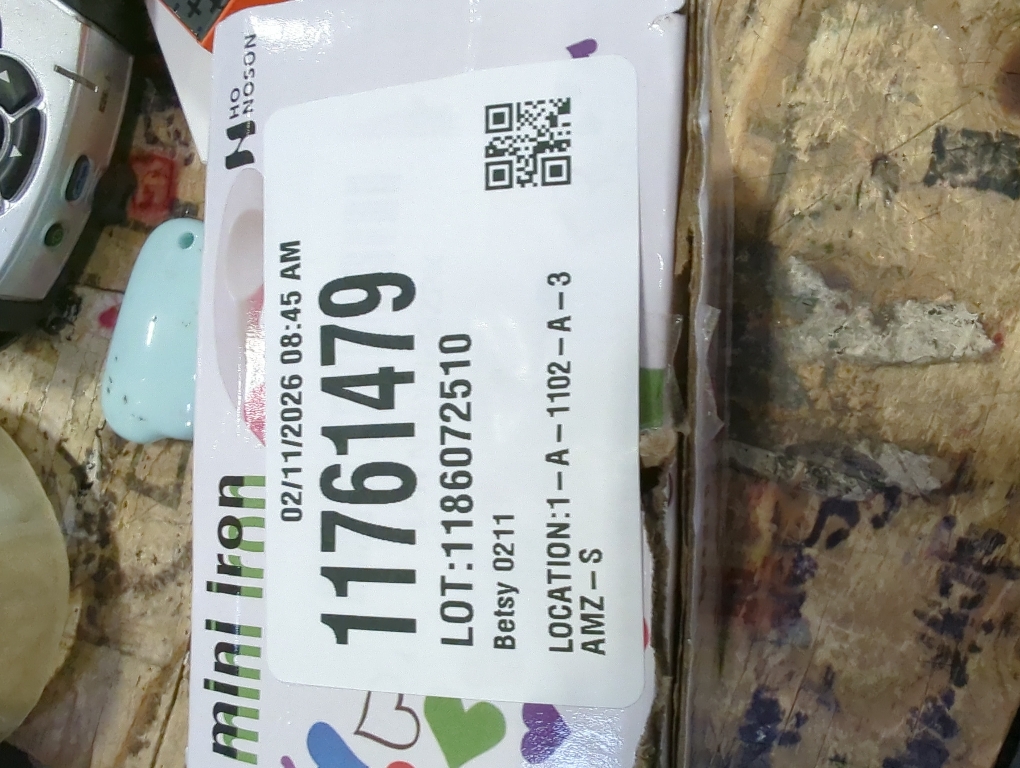 Honoson Mini Craft Iron Mini Heat Press Small Iron 3.93 x 2.36 x 2.76 in Portable Handy Tiny Flatiron with Charging Base Accessory for Fuse Bead Patch DIY Heat Transfer Vinyl(Light Pink, Light Blue)