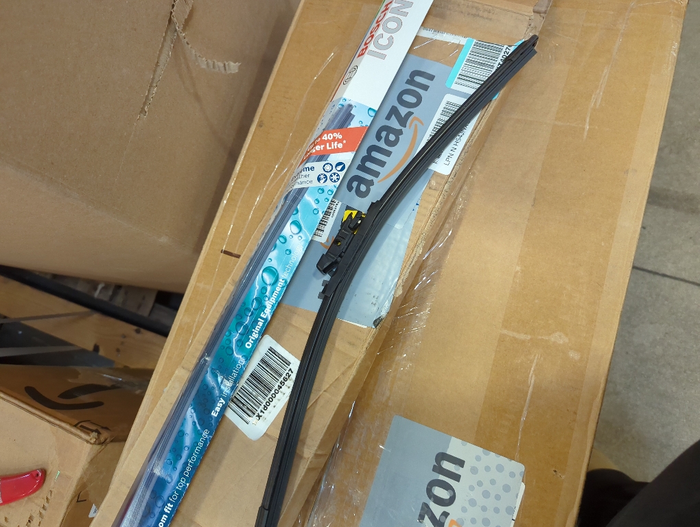 BOSCH 24OE20OE ICON Beam Wiper Blades - Driver and Passenger Side - Set of 2 Blades (24OE & 20OE)