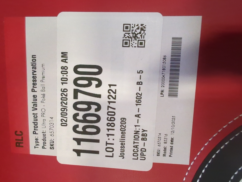 Ultra PRO - Pokémon Poke Ball Premium 9-Pocket Pro-Binder, Collectible Trading Storage Card Accessories Pokemon Design Binder Album