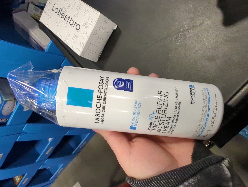 La Roche-Posay Lipikar AP  Triple Repair Moisturizing Cream | Face & Body Lotion For Dry Skin | Shea Butter & Niacinamide Moisturizer | Gentle Face & Body Cream For Dry, Rough & Sensitive Skin