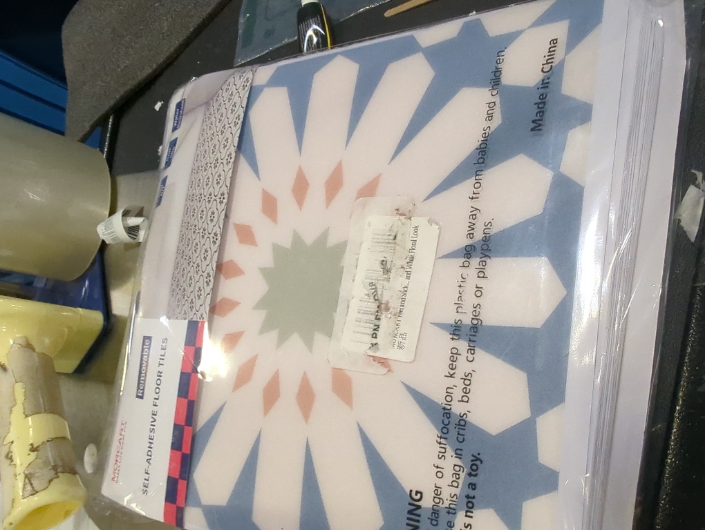 MORCART Peel and Stick Floor Tile - 20 PCS, 7.87 x 7.87 Vinyl Flooring - Waterproof Self-Adhesive Tile Sticker for Wall Backsplashes, Bathroom, Kitchen - Blue and White Floral Look