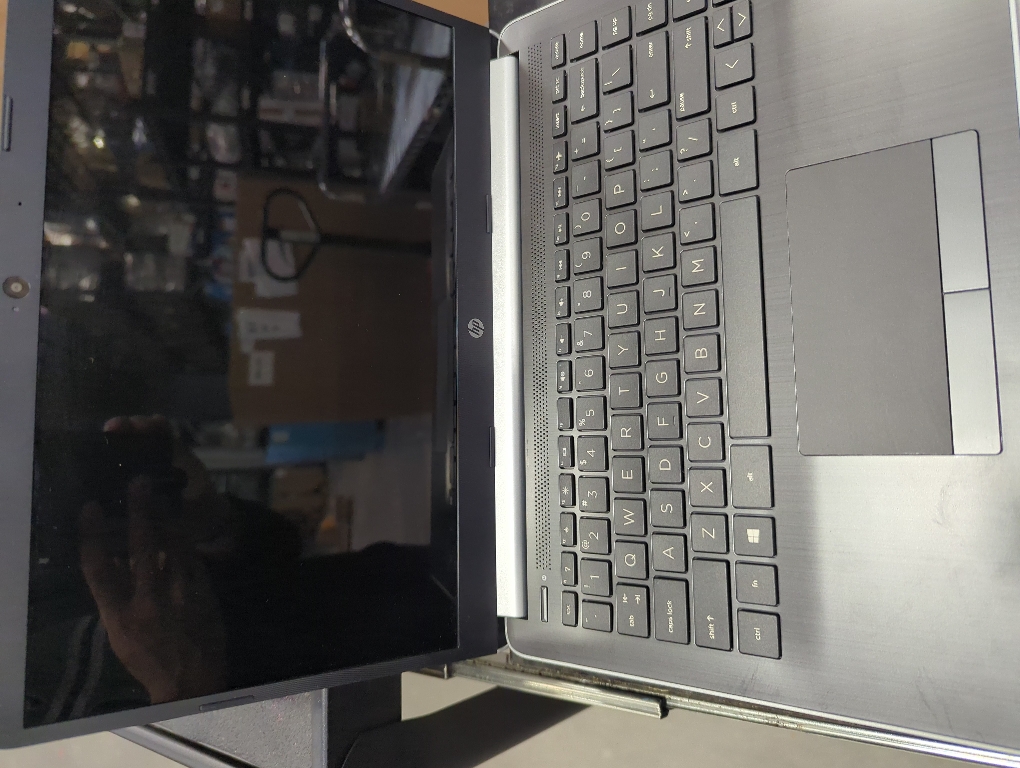 HP Notebook - 14-dk0061nr With Charger