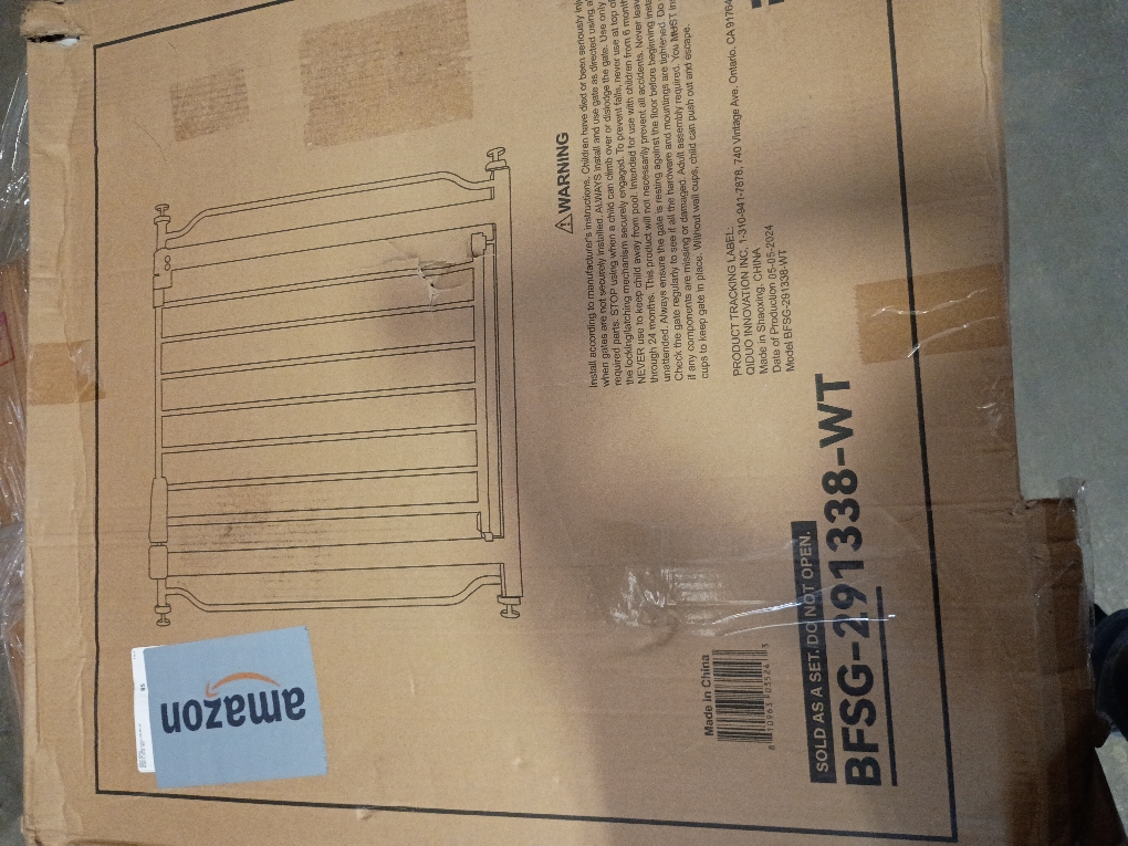 BalanceFrom Easy Walk-Thru Safety Gate for Doorways and Stairways with Auto-Close/Hold-Open Features