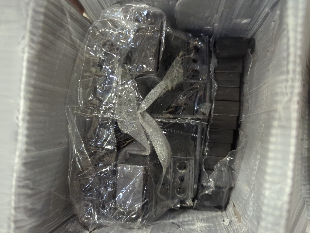 Metal Platform Bed Frame 18 Inch Tall,No Box Spring Needed,Twin Size Bed with Heavy Duty Strong Support Slats,Easy to Assemble,Black