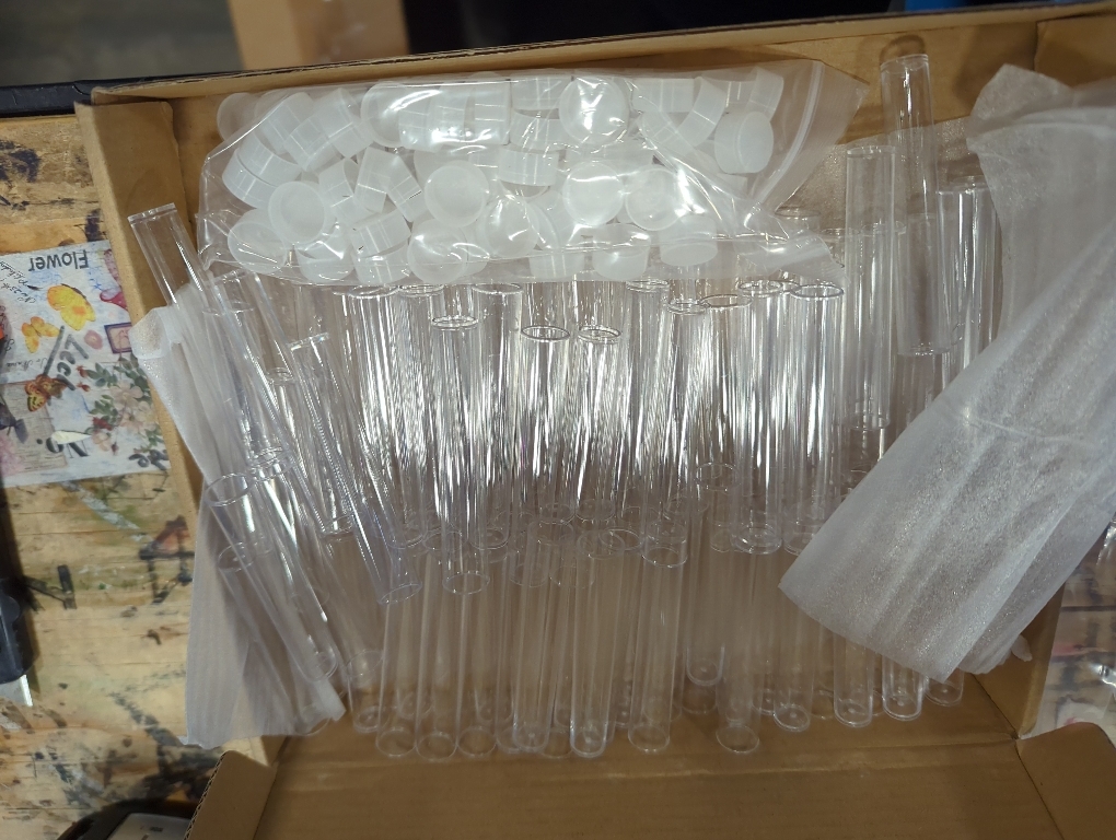 Xuhal 200 Pack Plastic Test Tubes 12 x 100mm 12 ml Lab Tubes Test for Scientific Themed Birthday Party Supplies (White Color)