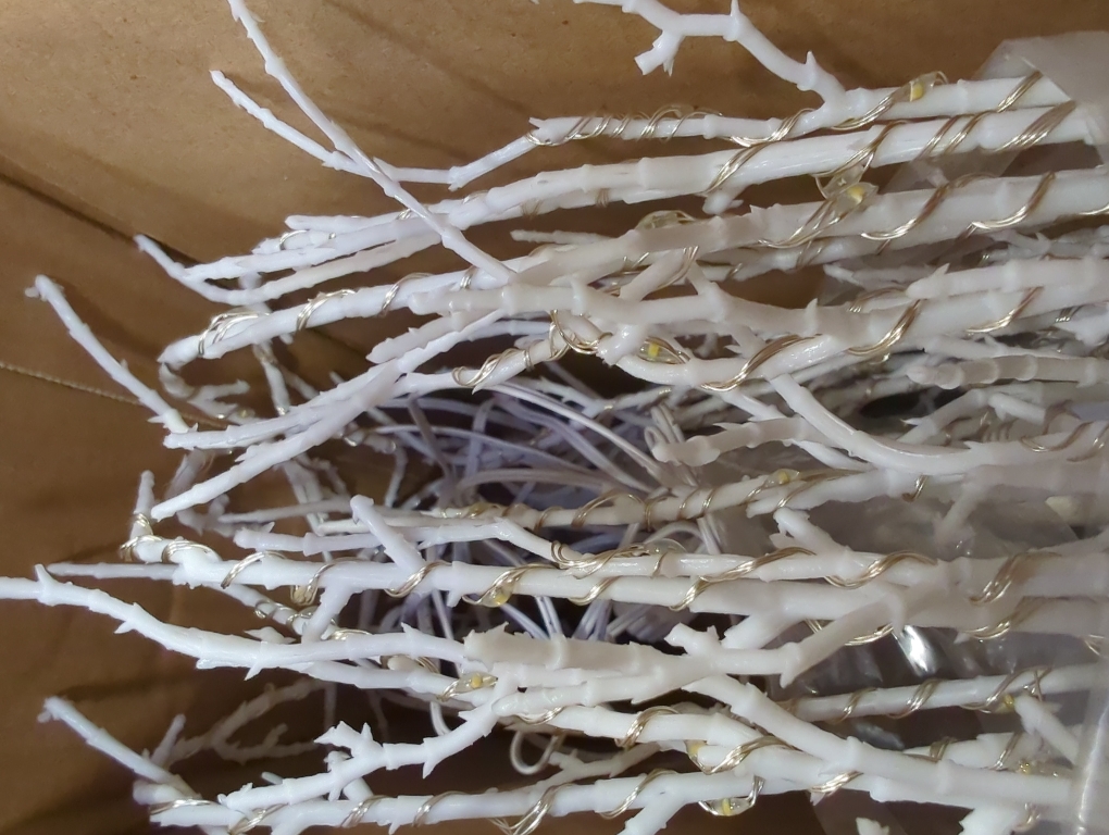 LITBLOOM Pre Lit White Tree 6FT 690 Fairy Lights Plug in,Twig Tree with Lights for Home Living Room Christmas Easter Decoration Indoor Outdoor