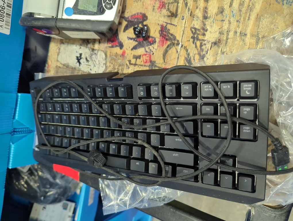 Razer Cynosa Chroma Gaming Keyboard: Individually Backlit RGB Keys - Spill-Resistant Design - Programmable Macro Functionality - Quiet & Cushioned