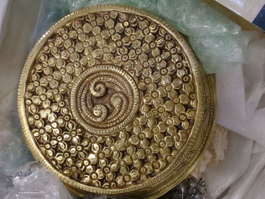 eSplanade Brass Decorative Round Pooja God Stool | Brass Chowki | Home Decor Sitting Table - 7 Inches