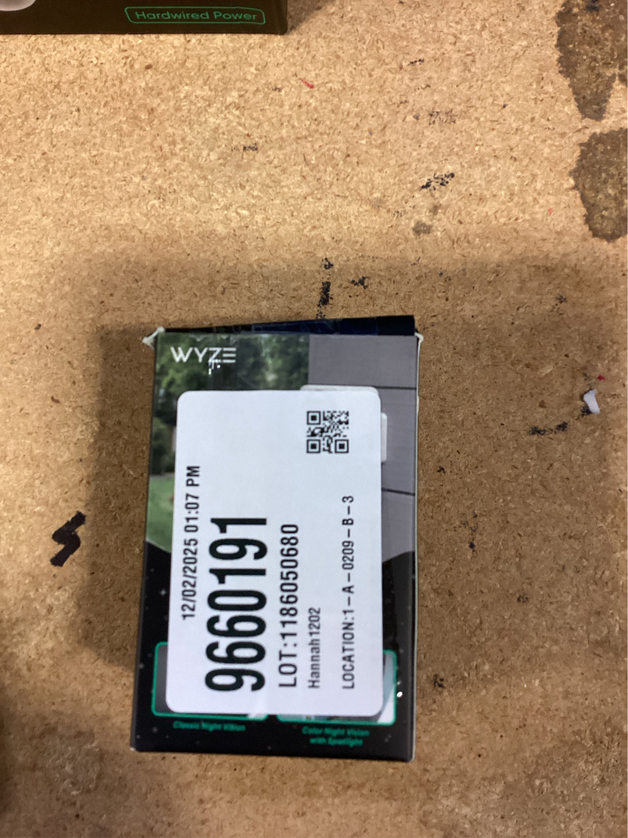 Wyze Cam V4 Plug-in Indoor and Outdoor Smart-Enabled Security Camera