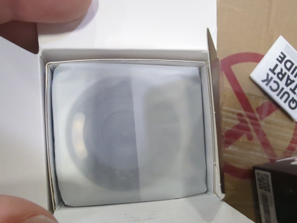 Wyze Cam V4 Plug-in Indoor and Outdoor Smart-Enabled Security Camera