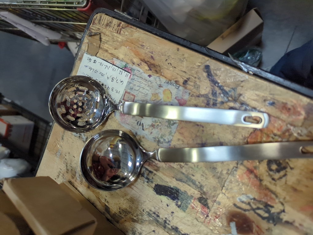 Small Soup Ladle Metal SUS304 Stainless Steel Ladles Spoon And Slotted Colander Spoon Set Soup Ladle With Holes Strainer Scoop Ladles For Serving Gravy Hot Pot Or Restaurant,2 Piece Set