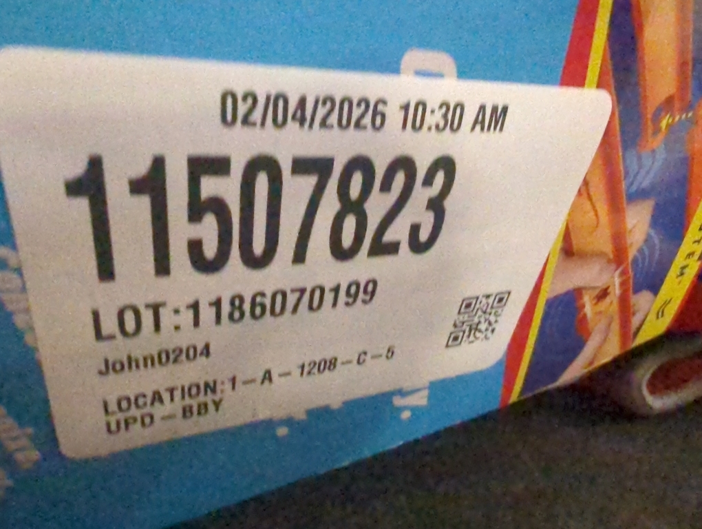 Hot Wheels Racing Formula 1 Sprint Race Circuit Track Set with 3 Die-Cast Toy Cars