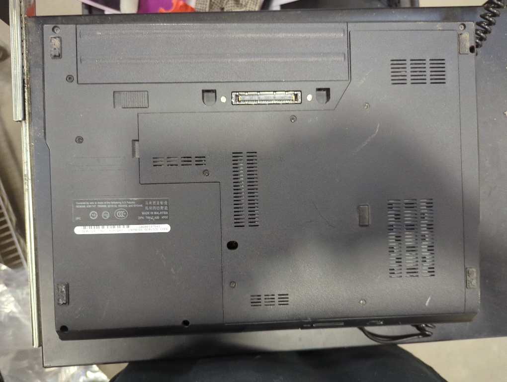 Dell E5400 Latitude 14-Inch Laptop With Charger