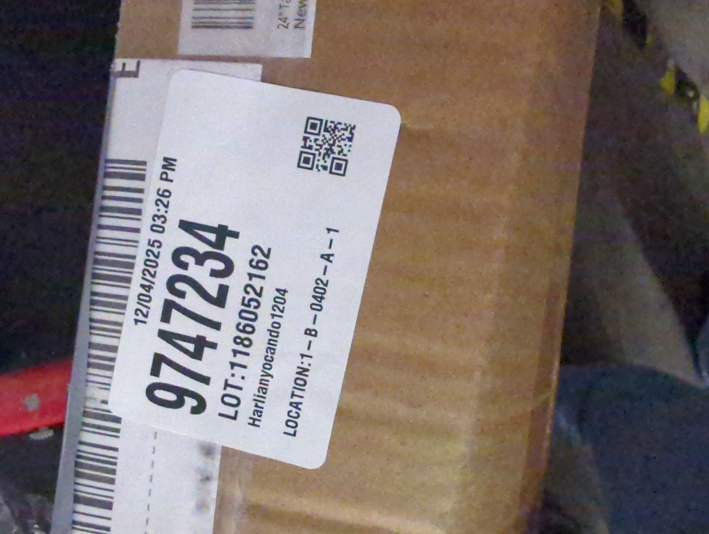 Saki Décor Artificial Agave Plant - 24 Inch UV Resistant Faux Agave Succulent for Outdoor Patio & Garden - Lifelike Medium Size Unpotted Fake Plant for Indoor Home Decor (Green)