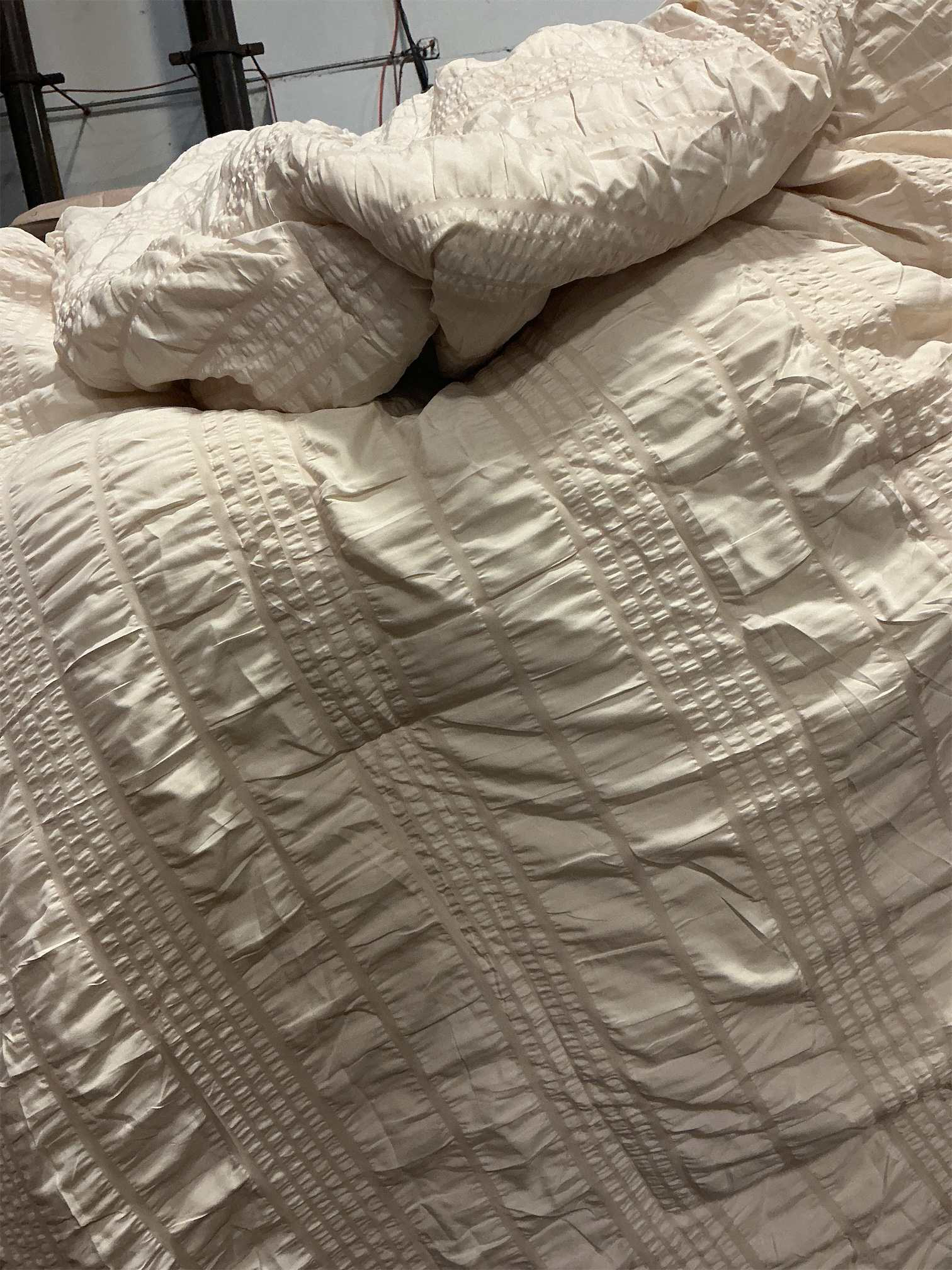 Queen Comforter Set, 7 Pieces Beige Seersucker Bed in a Bag Queen Size Soft All Seasons, Bedding Sets with Comforter, Flat Sheet, Fitted Sheet, 2 Pillow Shams, 2 Pillowcases